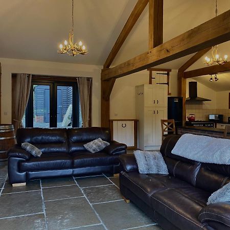 Trelaske Mill Cider Barn-With Hot Tub, Fire Pit Bbq Lewannick Exteriér fotografie