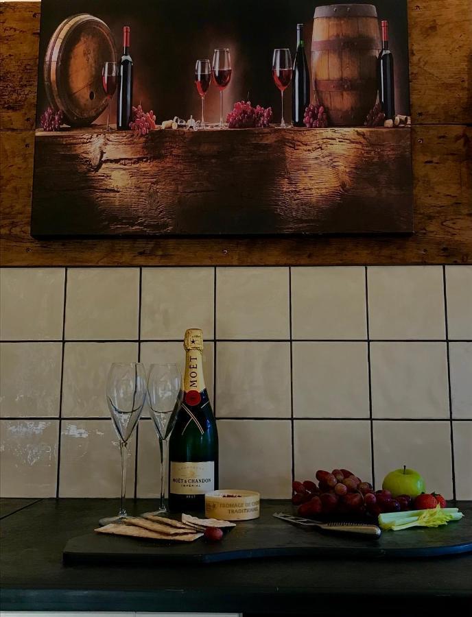 Trelaske Mill Cider Barn-With Hot Tub, Fire Pit Bbq Lewannick Exteriér fotografie