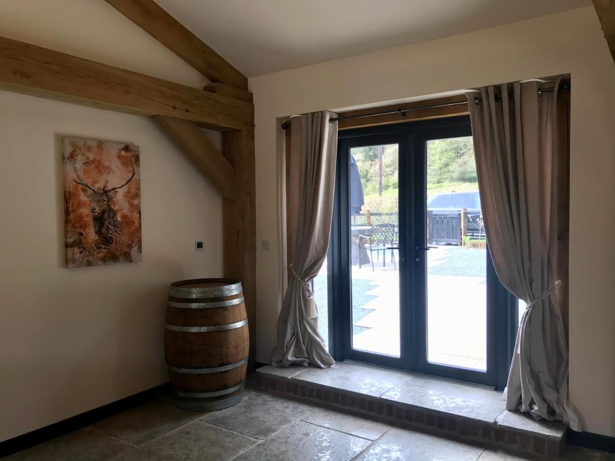 Trelaske Mill Cider Barn-With Hot Tub, Fire Pit Bbq Lewannick Exteriér fotografie