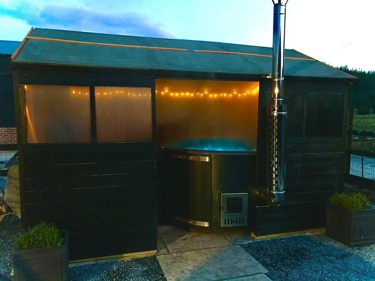 Trelaske Mill Cider Barn-With Hot Tub, Fire Pit Bbq Lewannick Exteriér fotografie